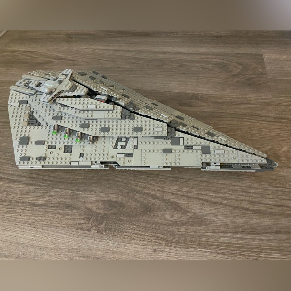 Lego RETIRED Star Wars First Order Star Destroyer 75190